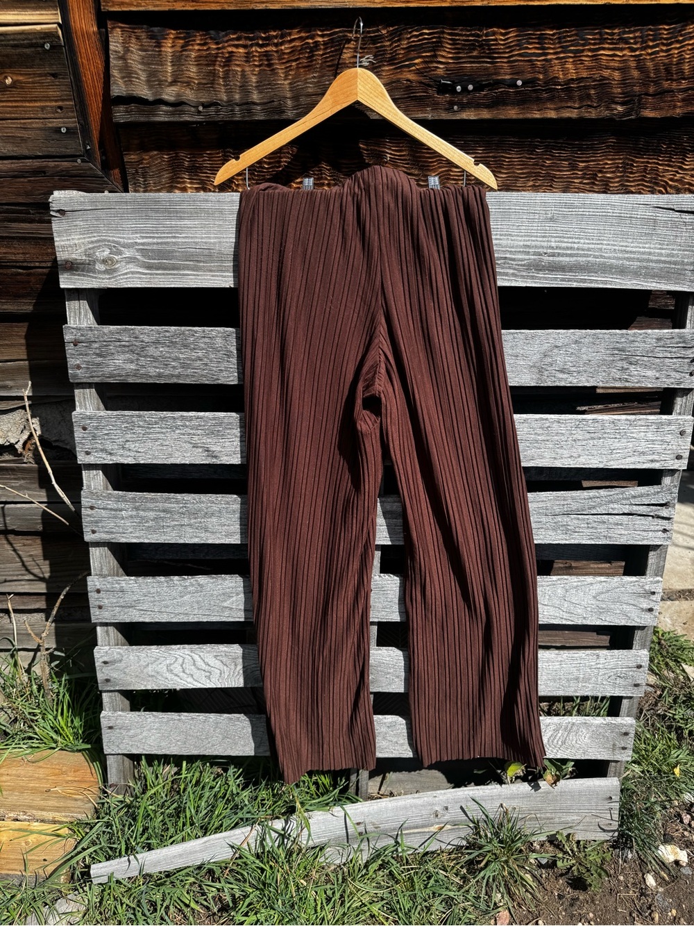 Mango Brown Pleated Wide-Leg Joggers